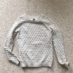 Old Navy grey sweater